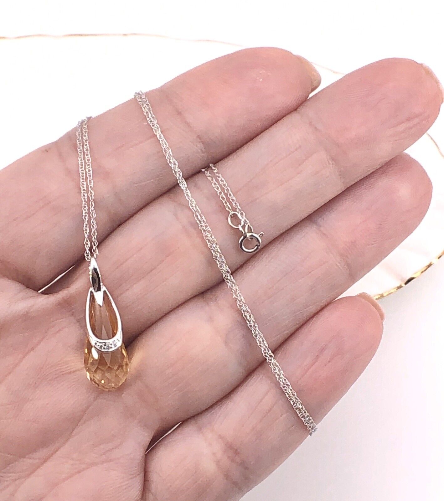 Chic, Solid 14k White Gold, Citrine & Diamond pendant Necklace, New, 18"