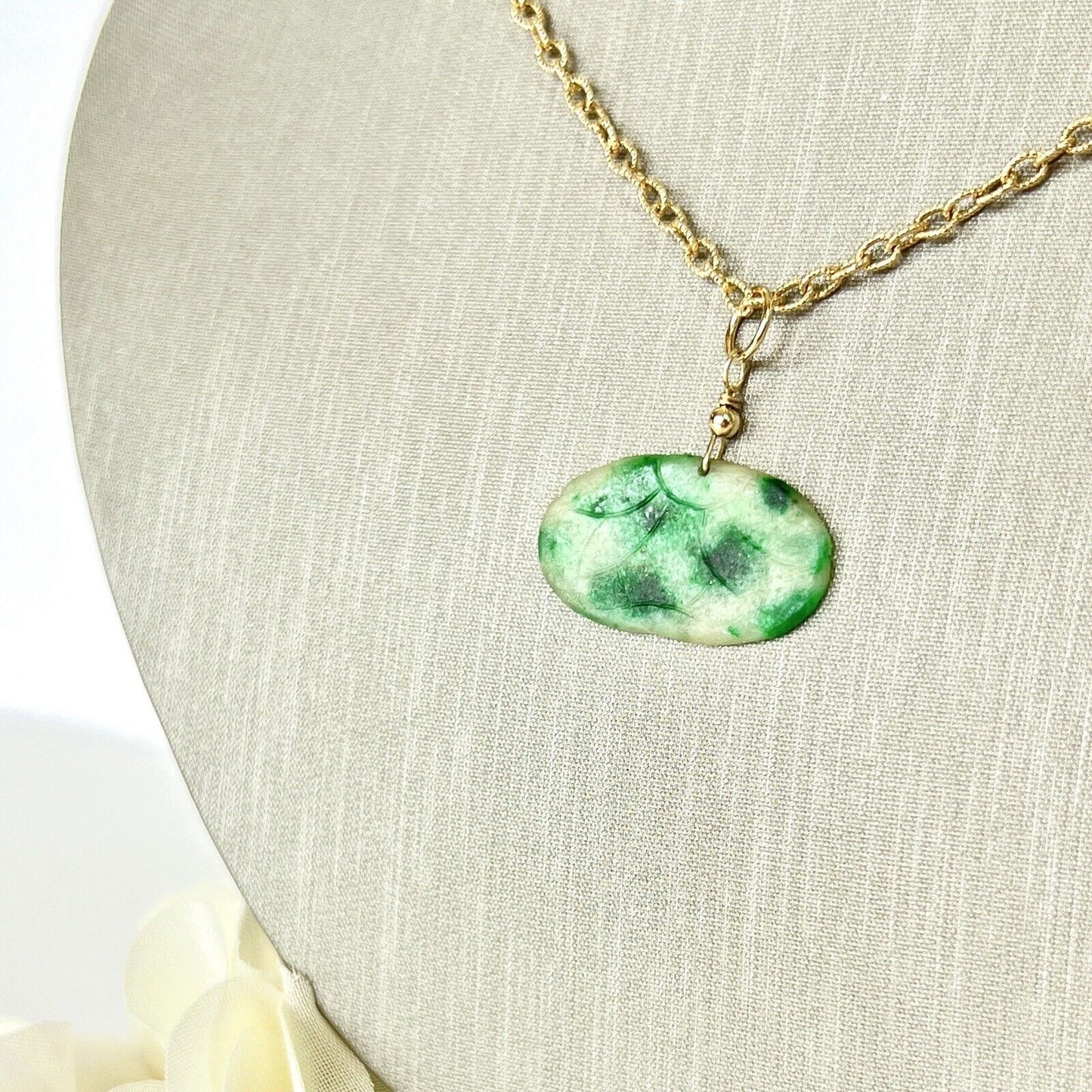 Solid 14k Yellow Gold Natural Jade Oval Disk Pendant, New
