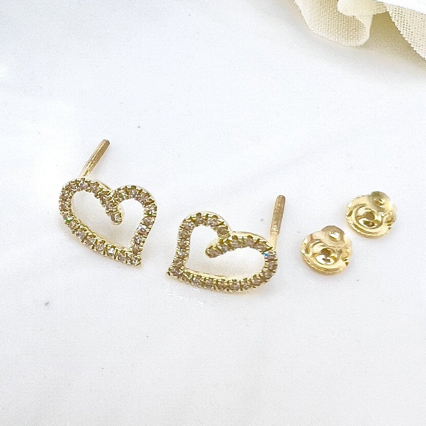 10k Yellow Gold Genuine Diamond Heart-Shaped Screw-Back Stud Earrings, New