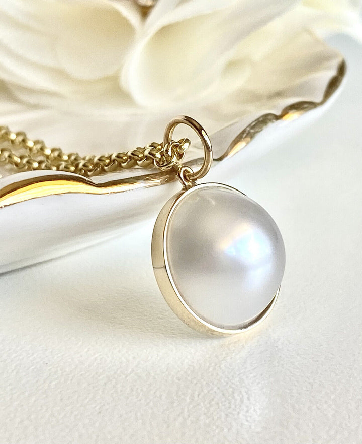 Genuine White Mabe Pearl (13mm) Solid 14K Yellow Gold Pendant, New