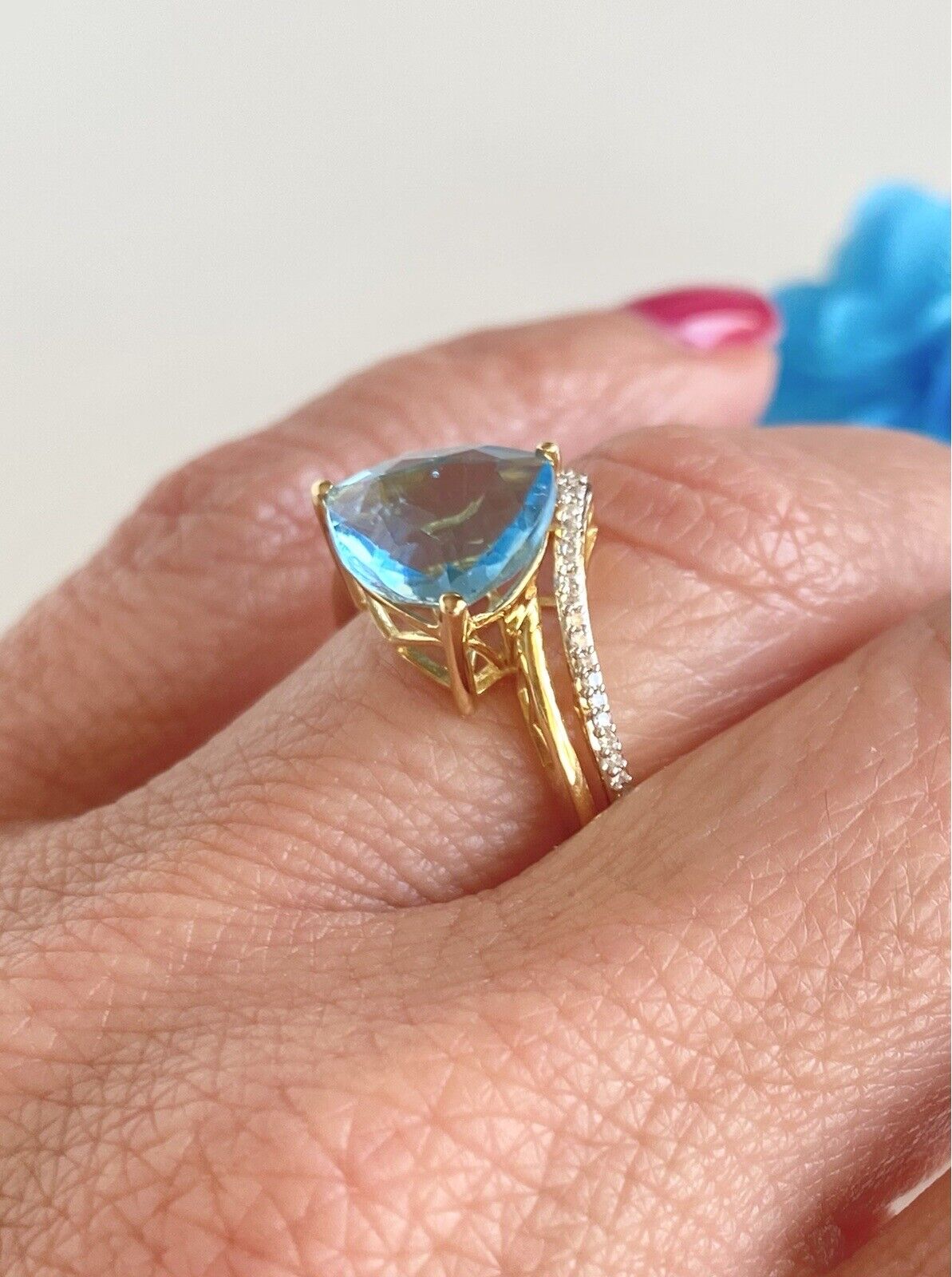 Genuine Blue Topaz Trillion & Diamond Solid 10k Yellow Gold Ring, New, Size 7