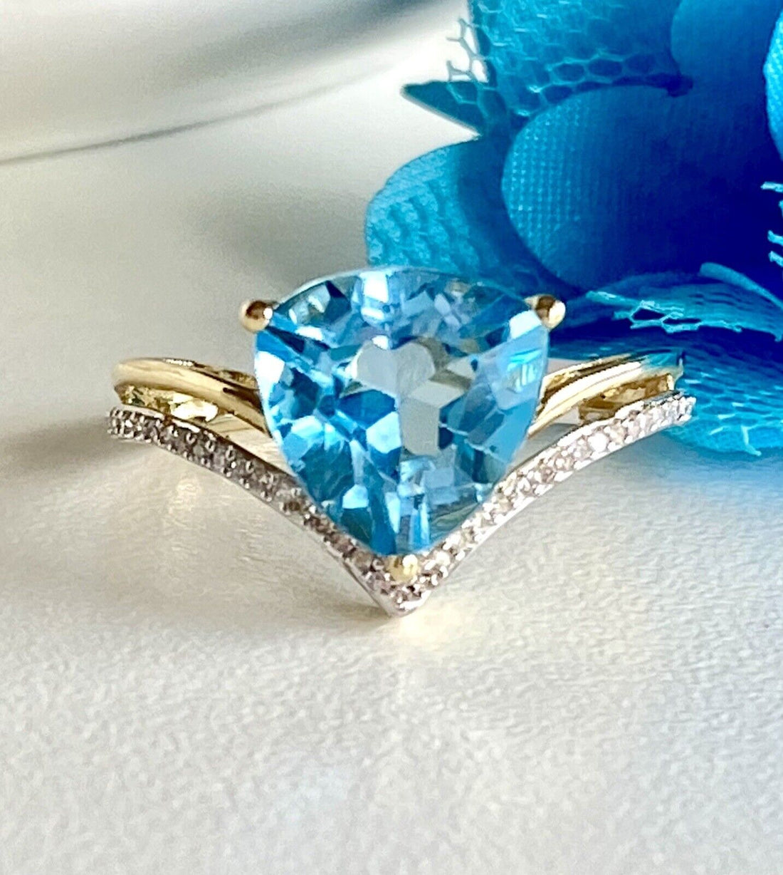 Genuine Blue Topaz Trillion & Diamond Solid 10k Yellow Gold Ring, New, Size 7