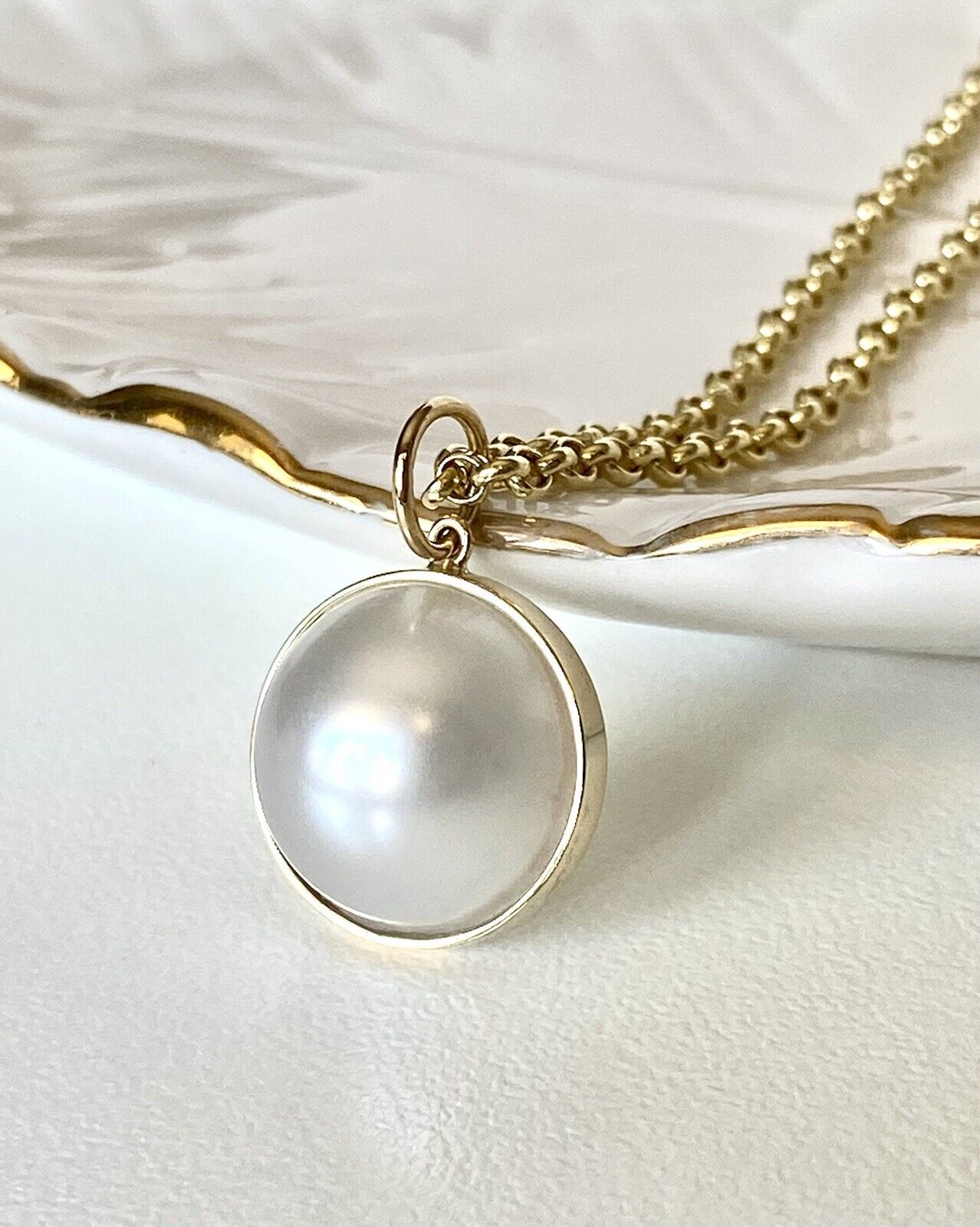 Genuine White Mabe Pearl (13mm) Solid 14K Yellow Gold Pendant, New