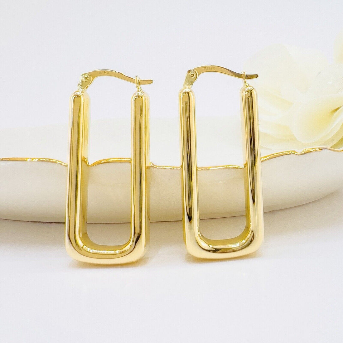 14k Yellow Gold Thick Rectangular Hoop Earrings, New, 1.30"