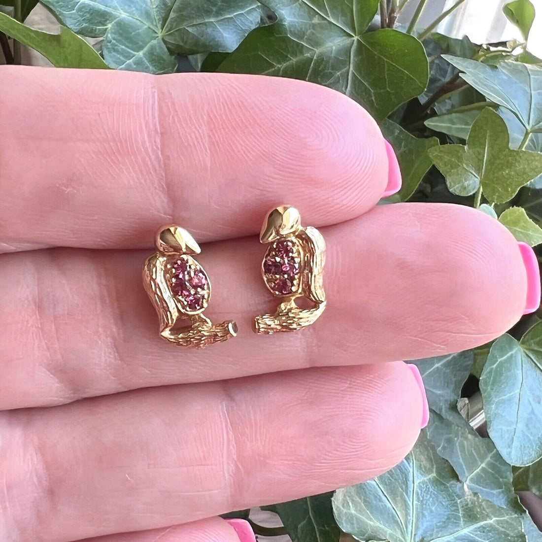 Solid 14k Yellow Gold Genuine Garnet Bird Stud Earrings, New