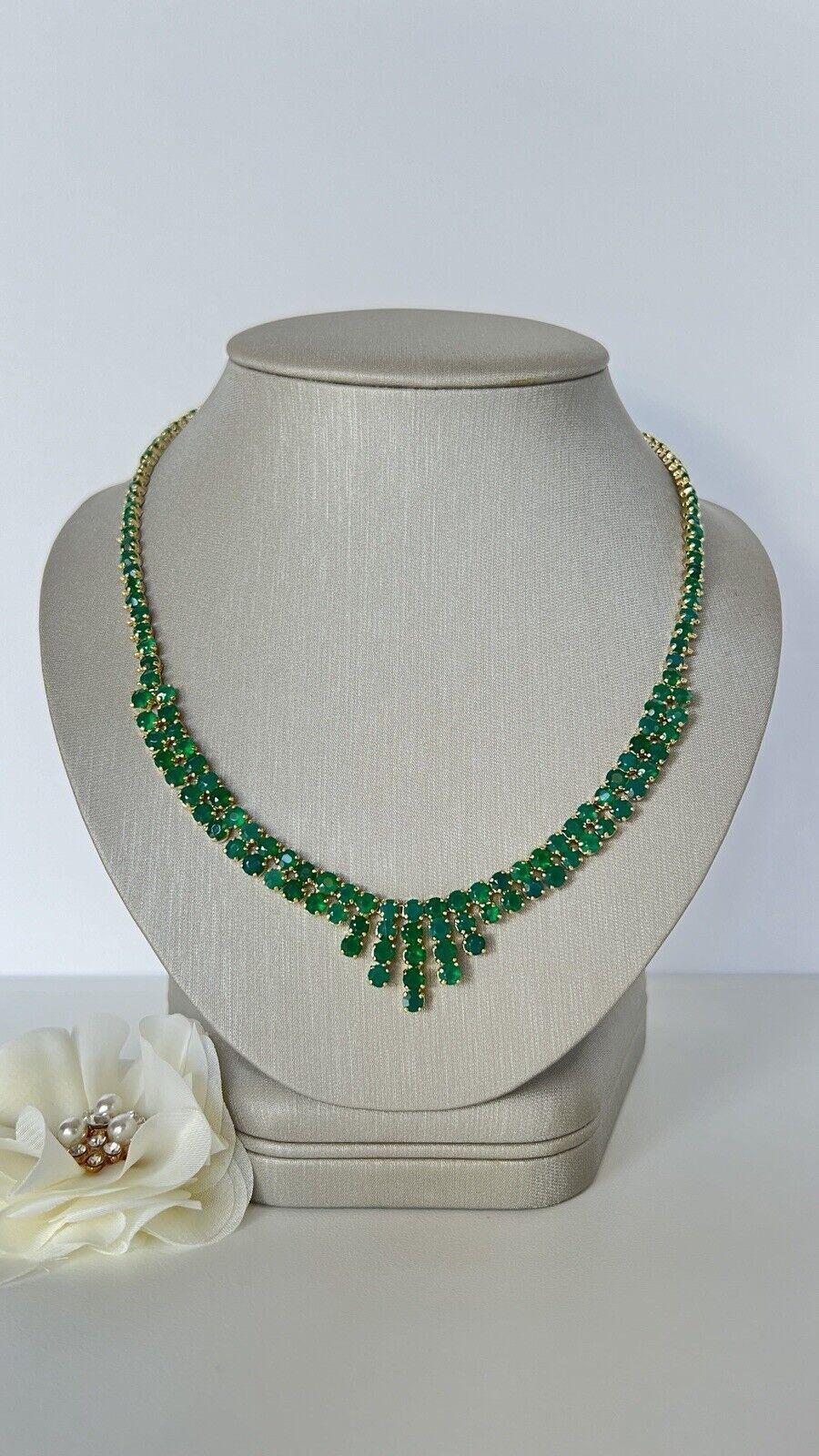 Gorgeous Vintage Genuine Green Onyx (25ctw) "Cleopatra" Necklace, 19" New