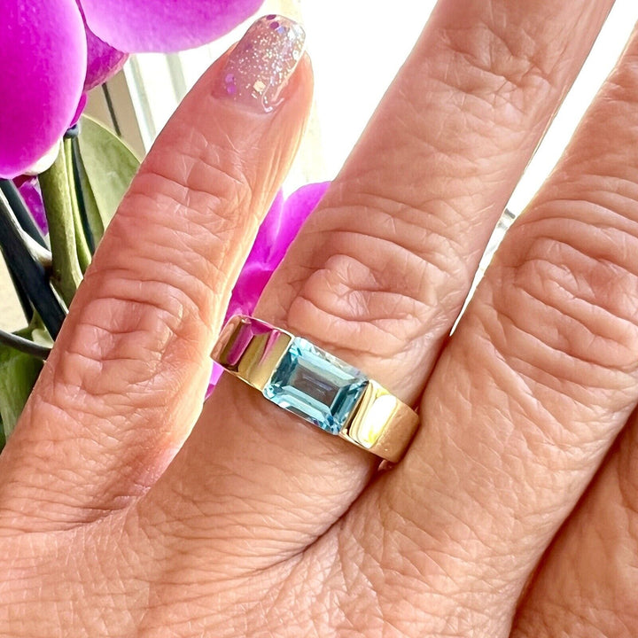 Solid 14k Yellow Gold Swiss Blue Topaz "Tank" Style Ring, Size 6.75