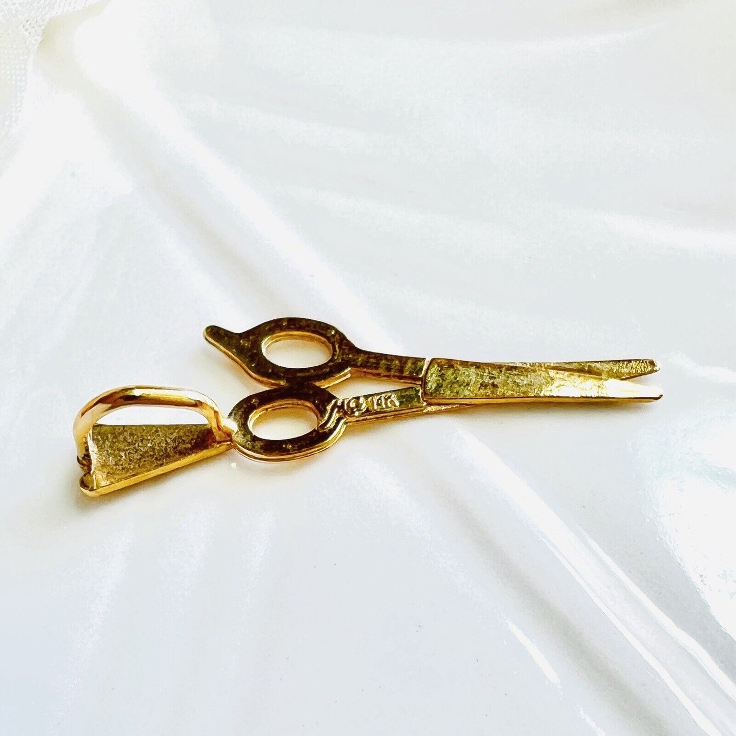 Solid 14k Yellow Gold Scissors Pendant/Charm, New