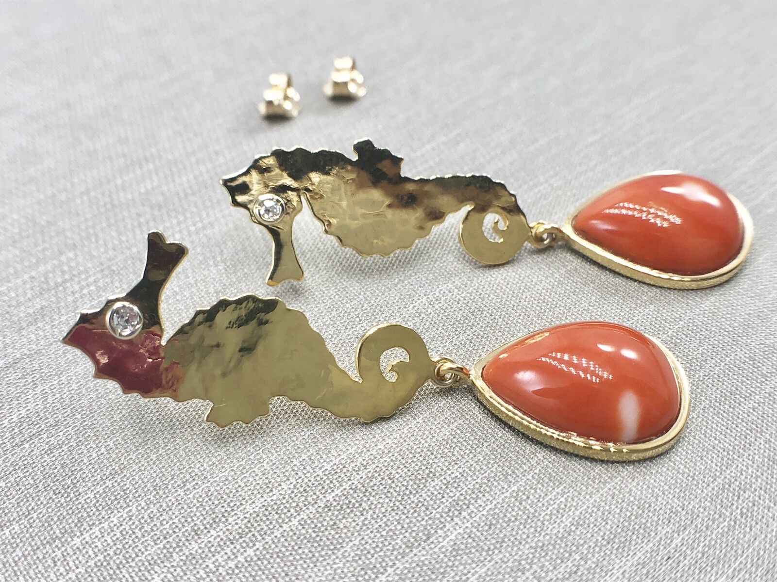 Natural Coral (8.68ct) & Diamond 14K Gold Seahorse Dangle Earrings, Ne –  Panamericangem1