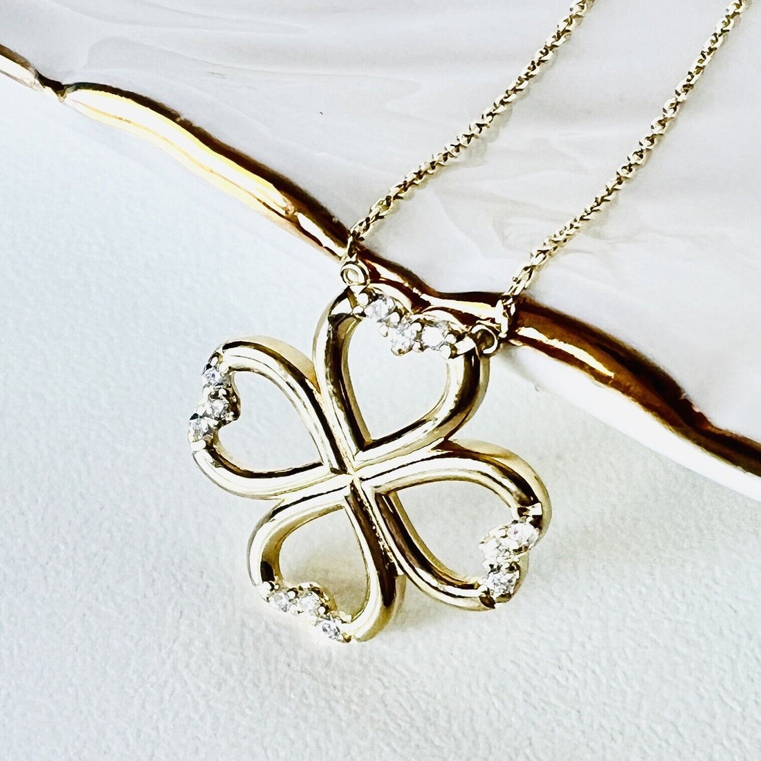 Solid 14k Yellow Gold Lucky Clover Cubic Zirconia  Pendant/Necklace New 18"