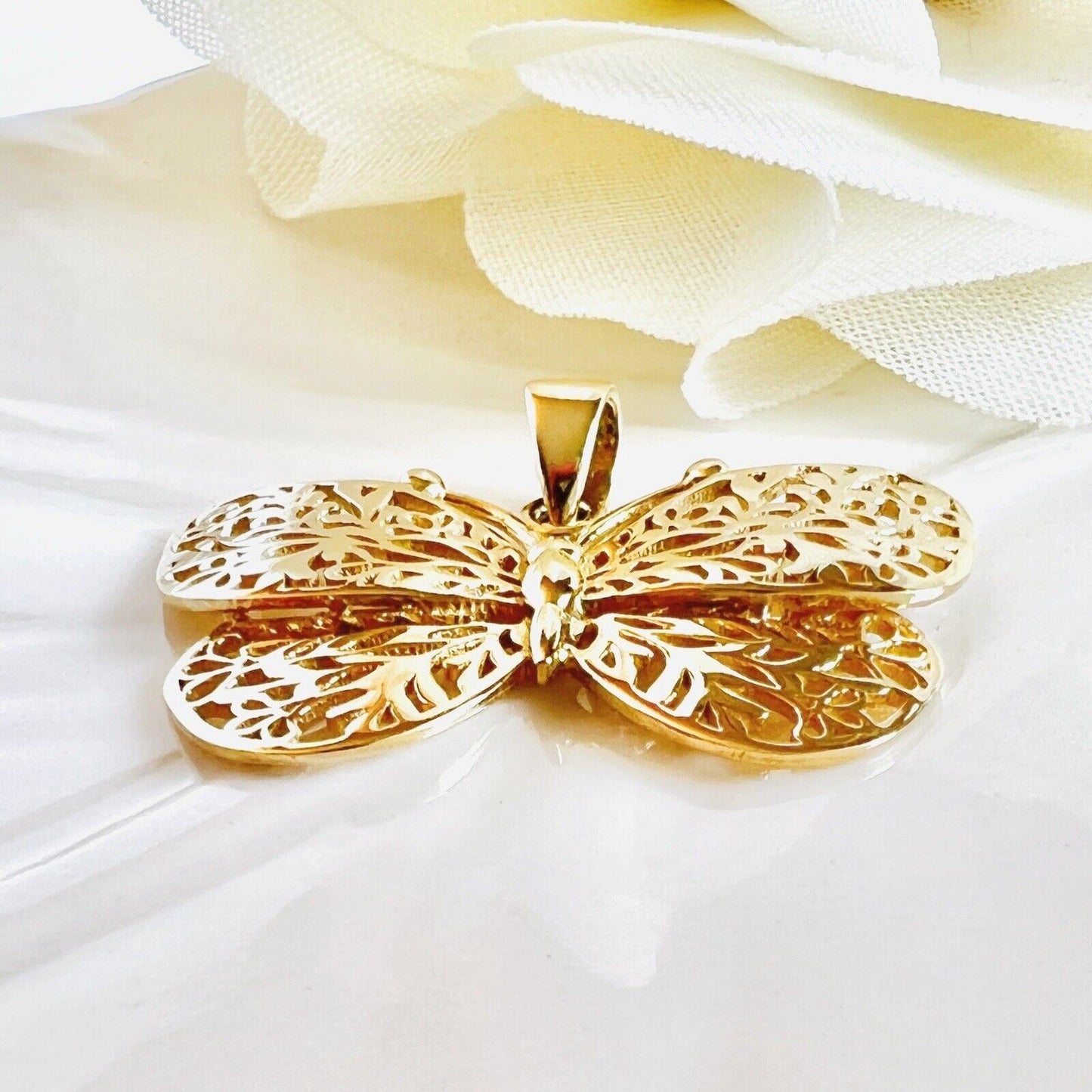Solid 14k Yellow Gold Filigree Butterfly  Pendant/Charm, New, 0.96"