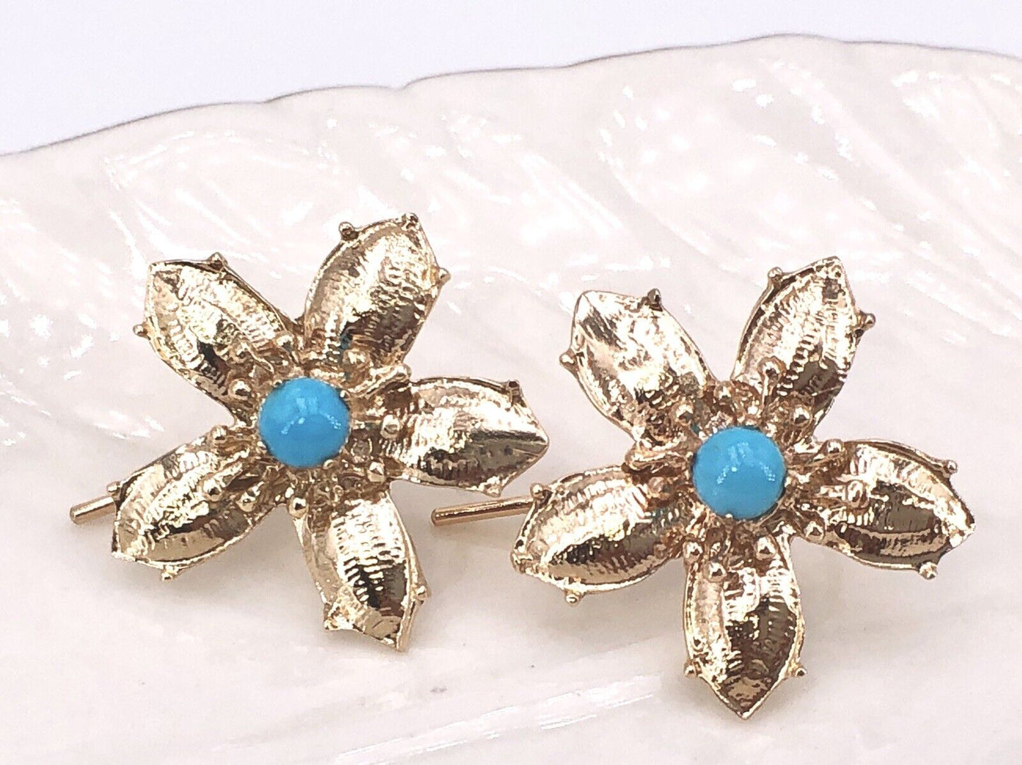 14K Yellow Gold & Sleeping Beauty Turquoise 5 Petal Flower Hook Earrings, New