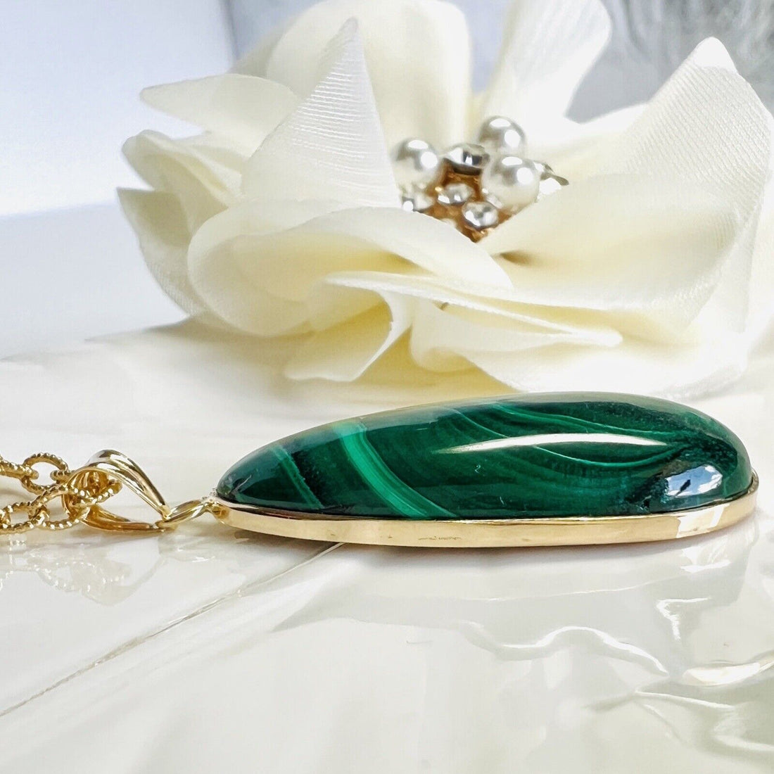 Solid 14k Yellow Gold Genuine Malachite Cabochon (25ct) Drop Pendant, New