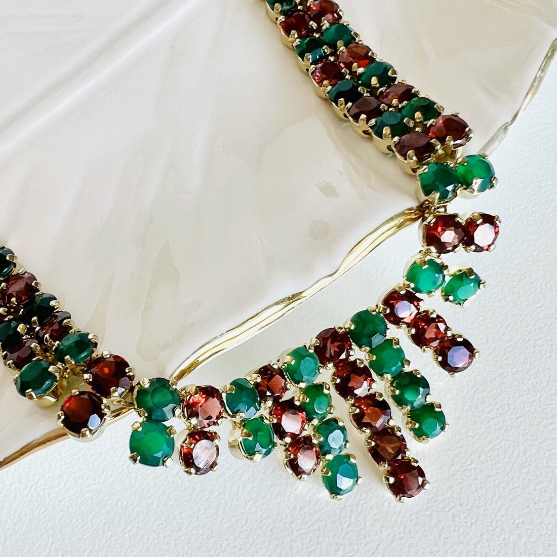 Vintage Genuine Pyrope Garnet & Green Onyx "Cleopatra" Necklace, New 19"