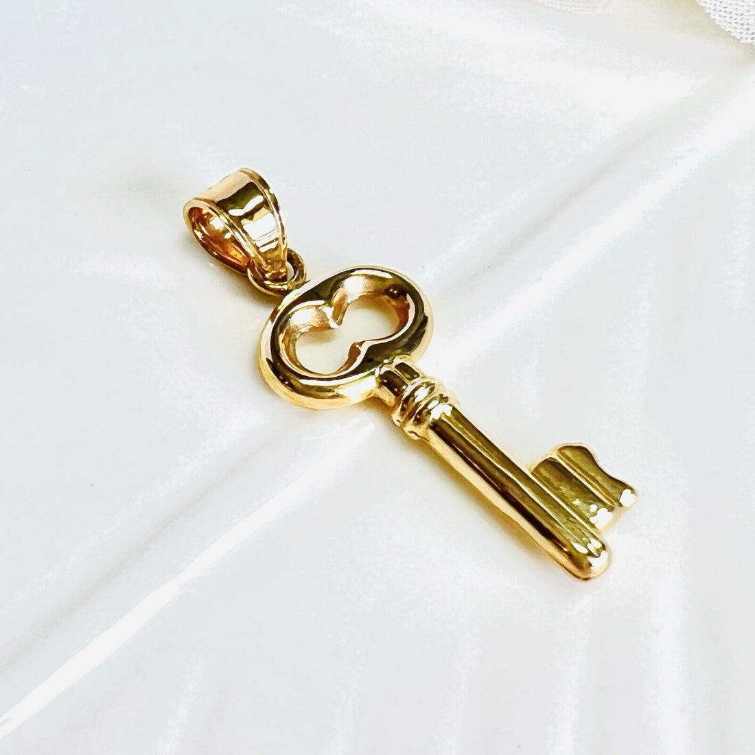 Solid 14k Yellow Gold Key Pendant/Charm, New