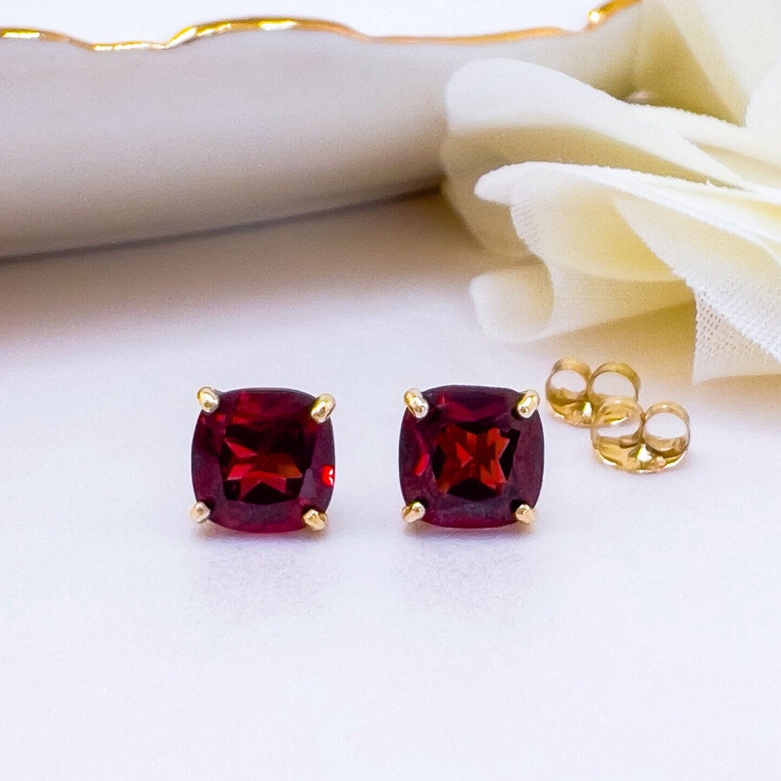 Solid 10k Yellow Gold Genuine Garnet 6mm Stud Earrings, New