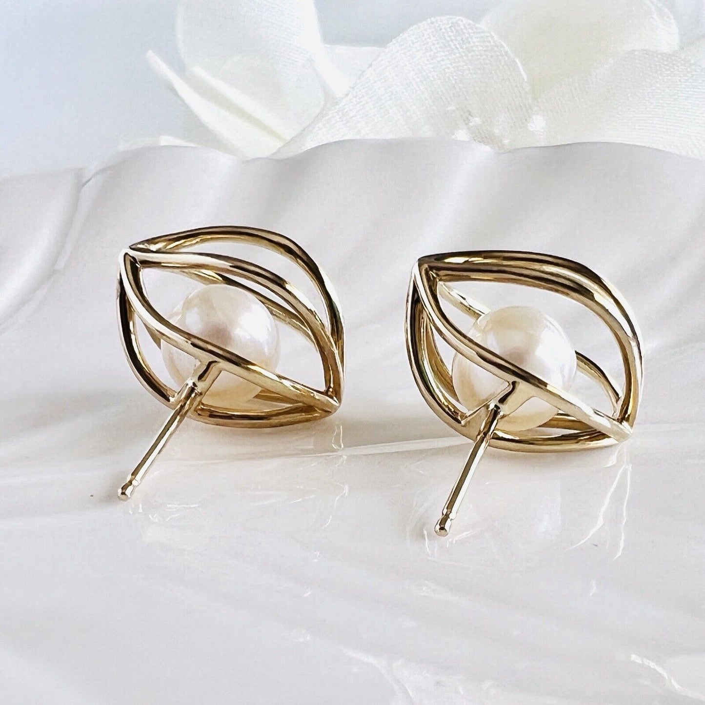 Solid 14k Yellow Gold “Dancing” Pearl Cage-Style Stud Earrings, New