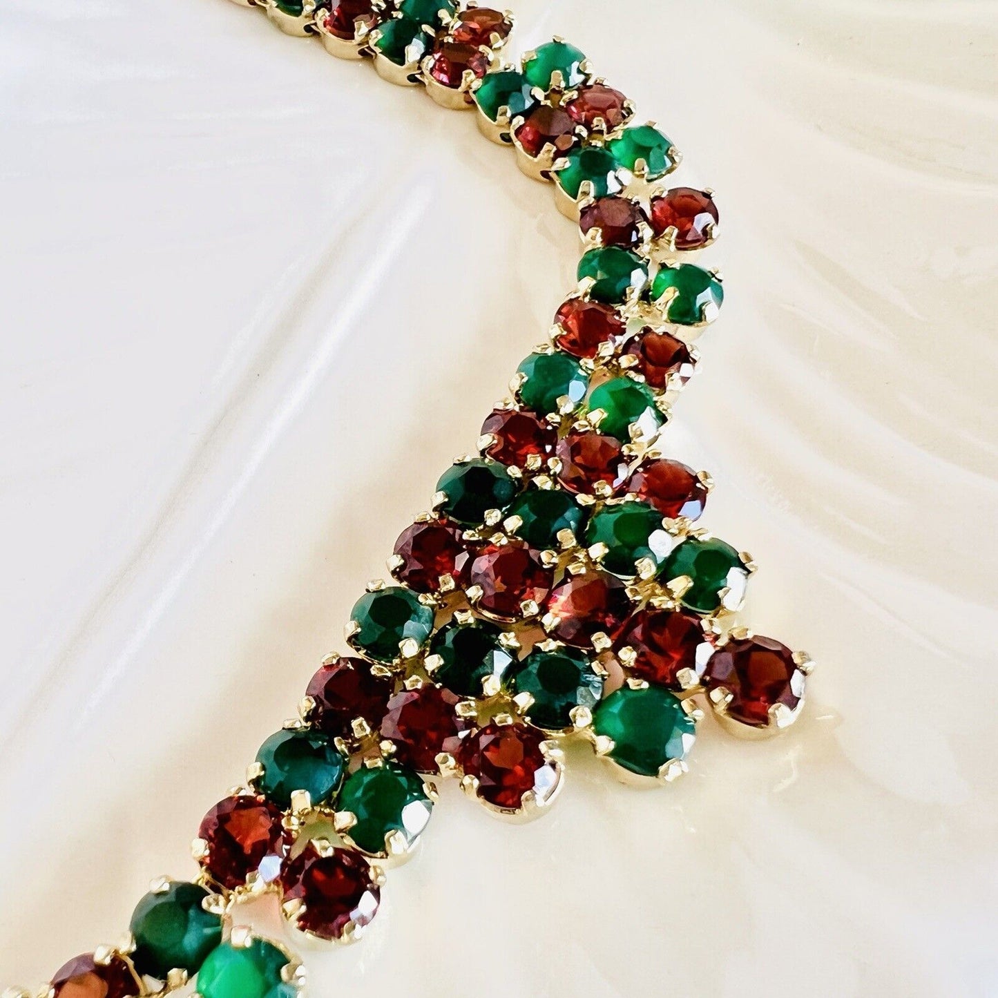 Vintage Genuine Pyrope Garnet & Green Onyx "Cleopatra" Necklace, New 19"