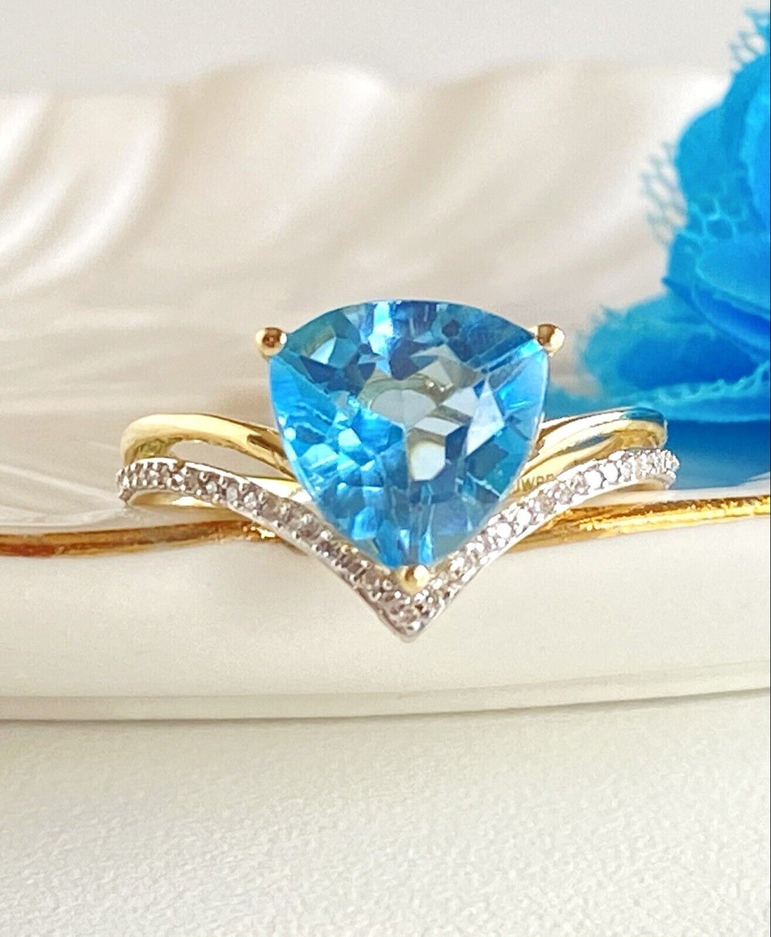 Genuine Blue Topaz Trillion & Diamond Solid 10k Yellow Gold Ring, New, Size 7