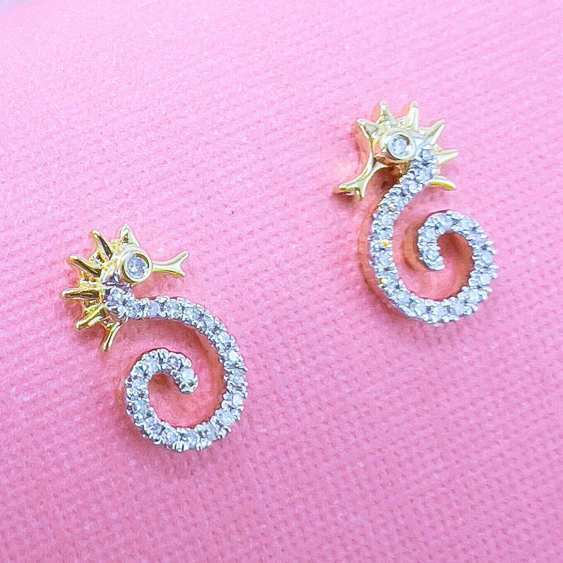 10k Yellow Gold Genuine Diamond Seahorse Stud Screw-Back Earrings, New