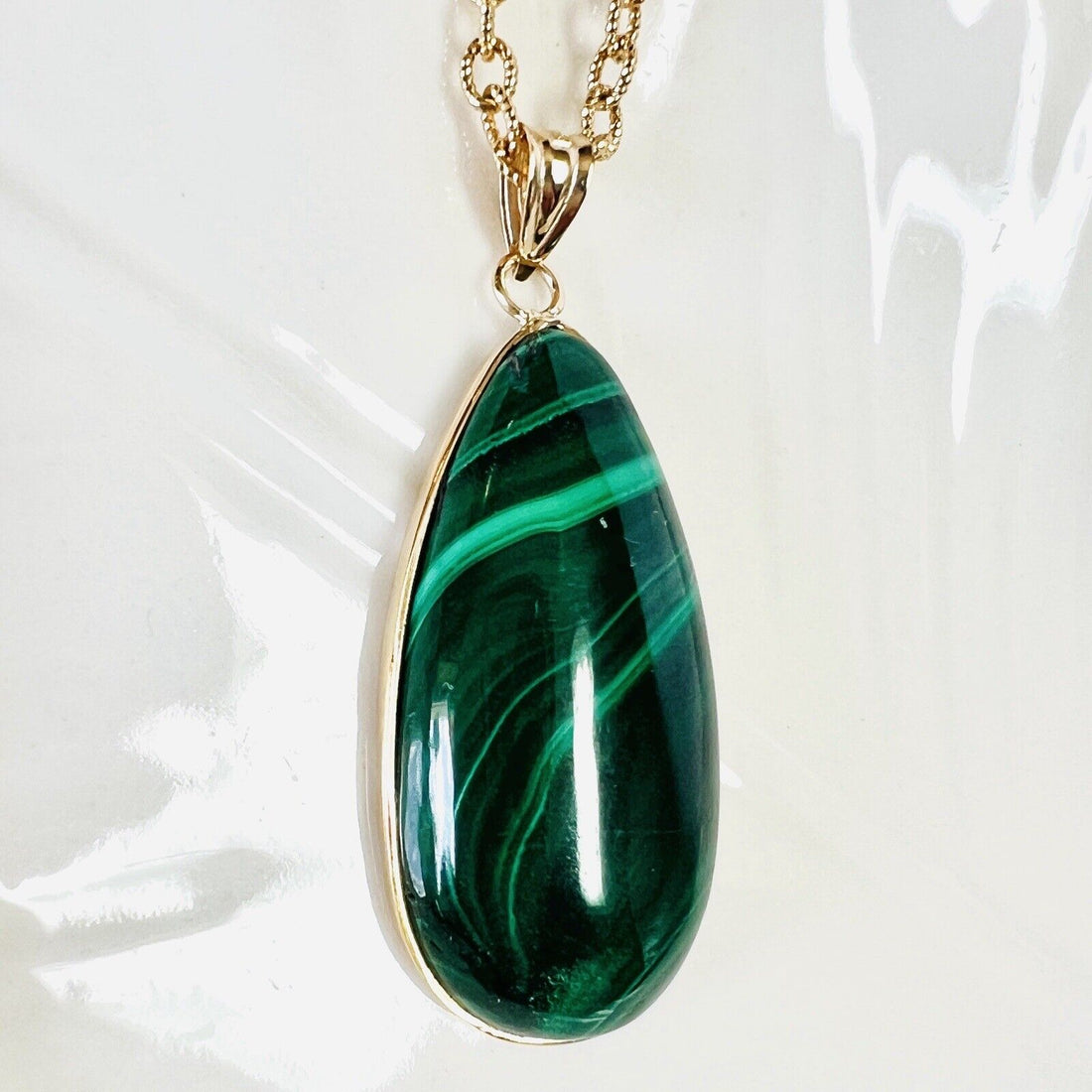 Solid 14k Yellow Gold Genuine Malachite Cabochon (25ct) Drop Pendant, New