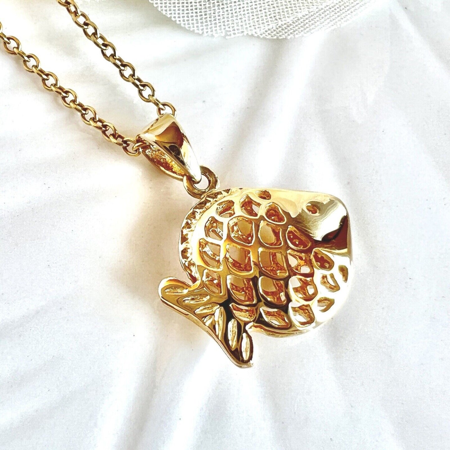 Adorable Solid 14k Yellow Gold Puffy 3-D Fish Pendant/Charm, New, 0.70"