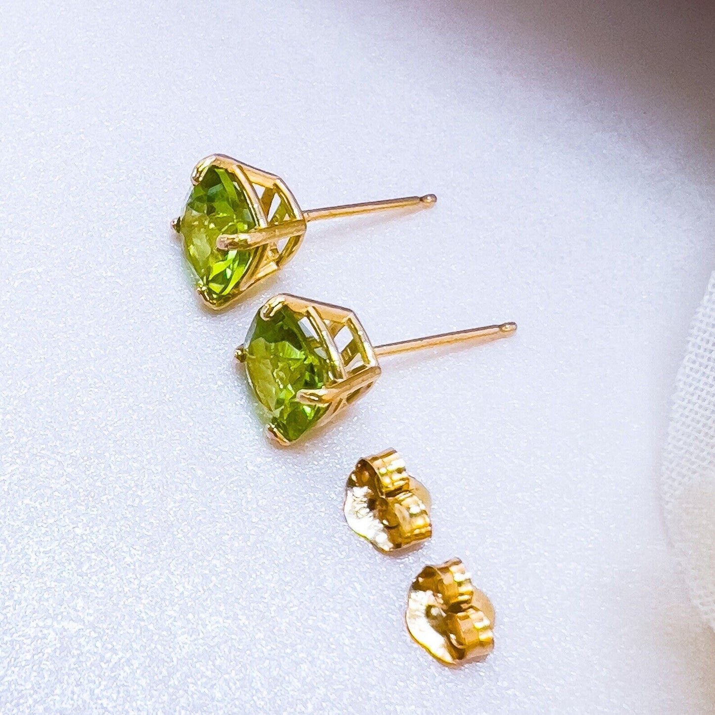 Solid 10k Yellow Gold Genuine Peridot 6mm Stud Earrings, New